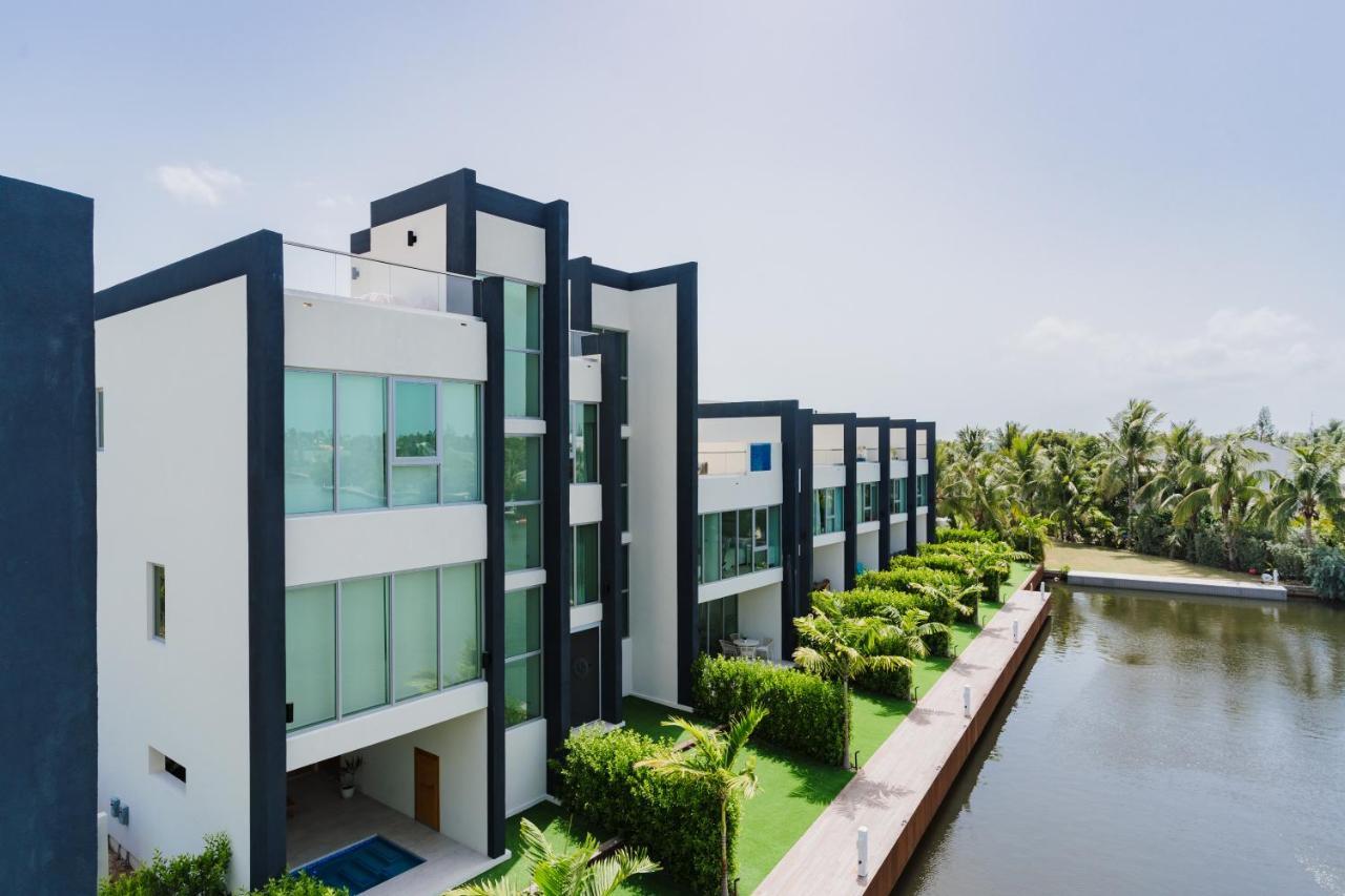 One Canal Point George Town Dış mekan fotoğraf